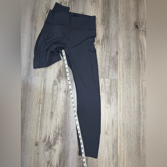 Lululemon All The Right Places Crop II Leggings Women’s Size 6 - Picture 7 of 8
